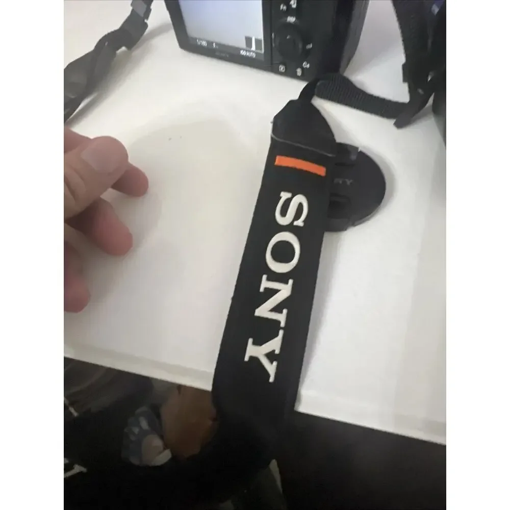Sony Alpha a7 III 24.2MP Mirrorless Camera Zeiss FE 1.8/55mm Lens ILC-7M3